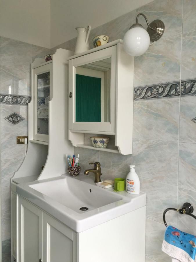 Ferienwohnung La Casa Di Zoe Uscio Exterior foto